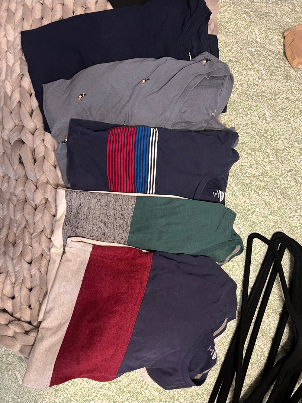 Men’s short sleeve Tee shirt bundle. Size XL TALL.